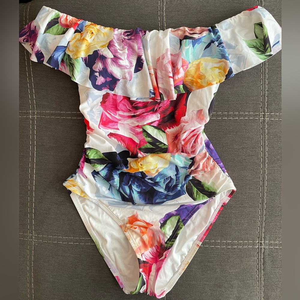 La Blanca Paradise City Off Shoulder Ruffle One Piece swimsuit ( never used)